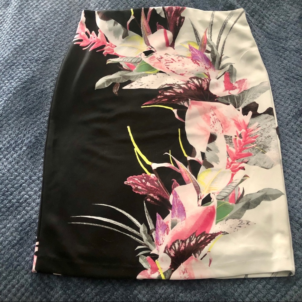 NY&CO floral skirt